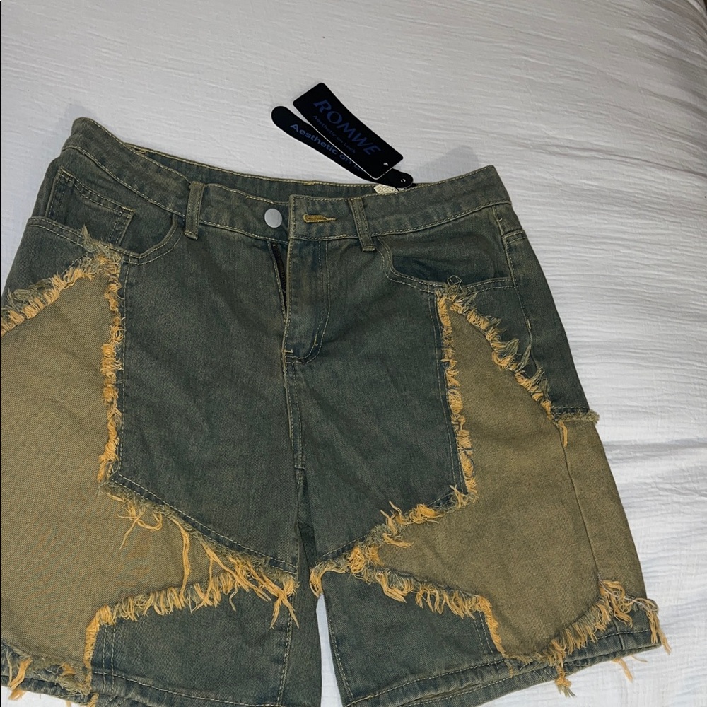 ROMWE Olive Green Patchwork Frayed Denim Shorts